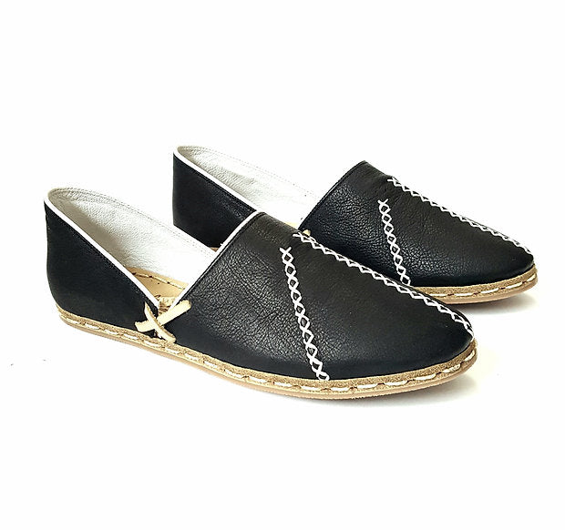 Nida Loafers in Black