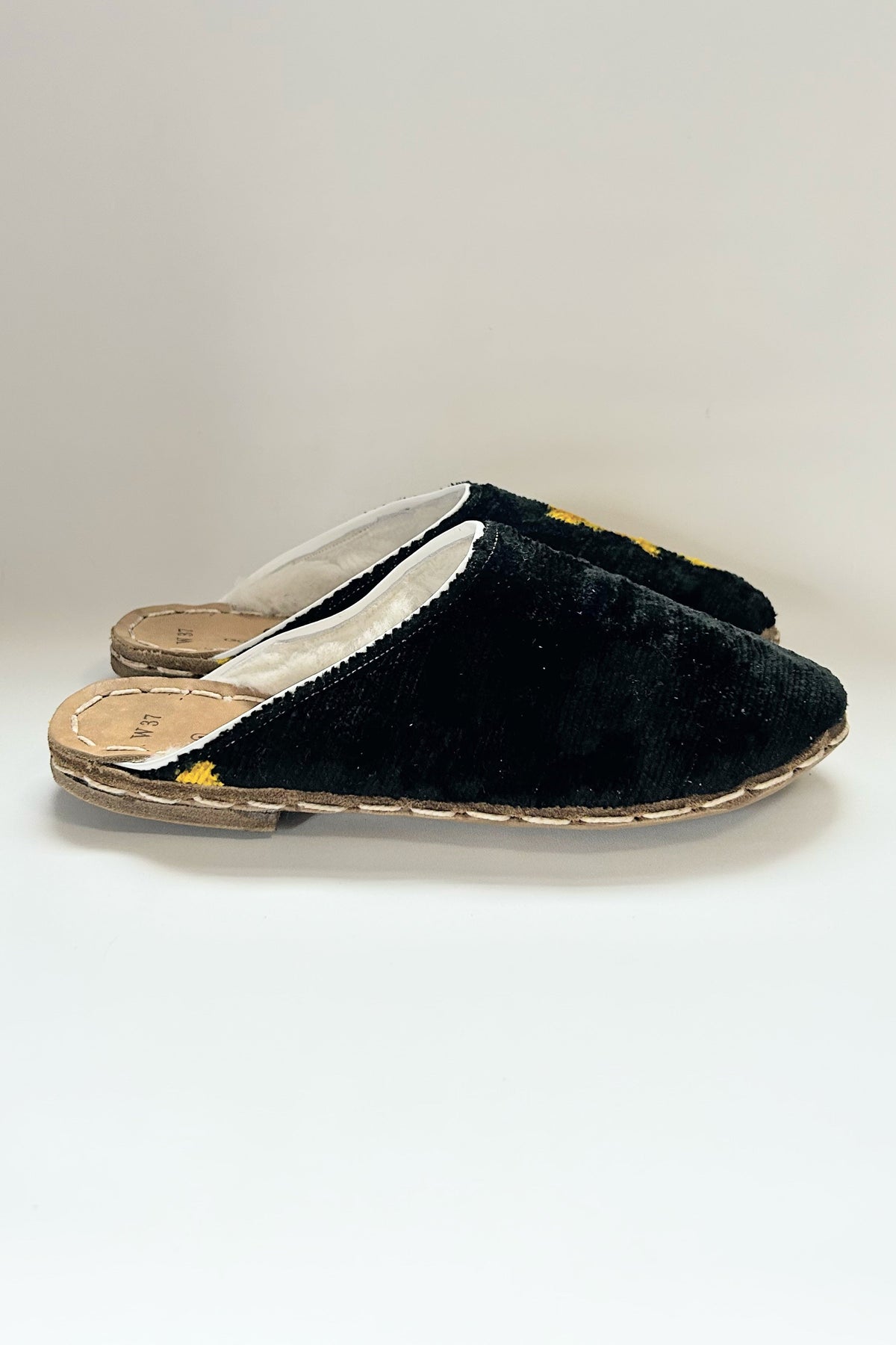 Frida Mules in Velvet & Shearling