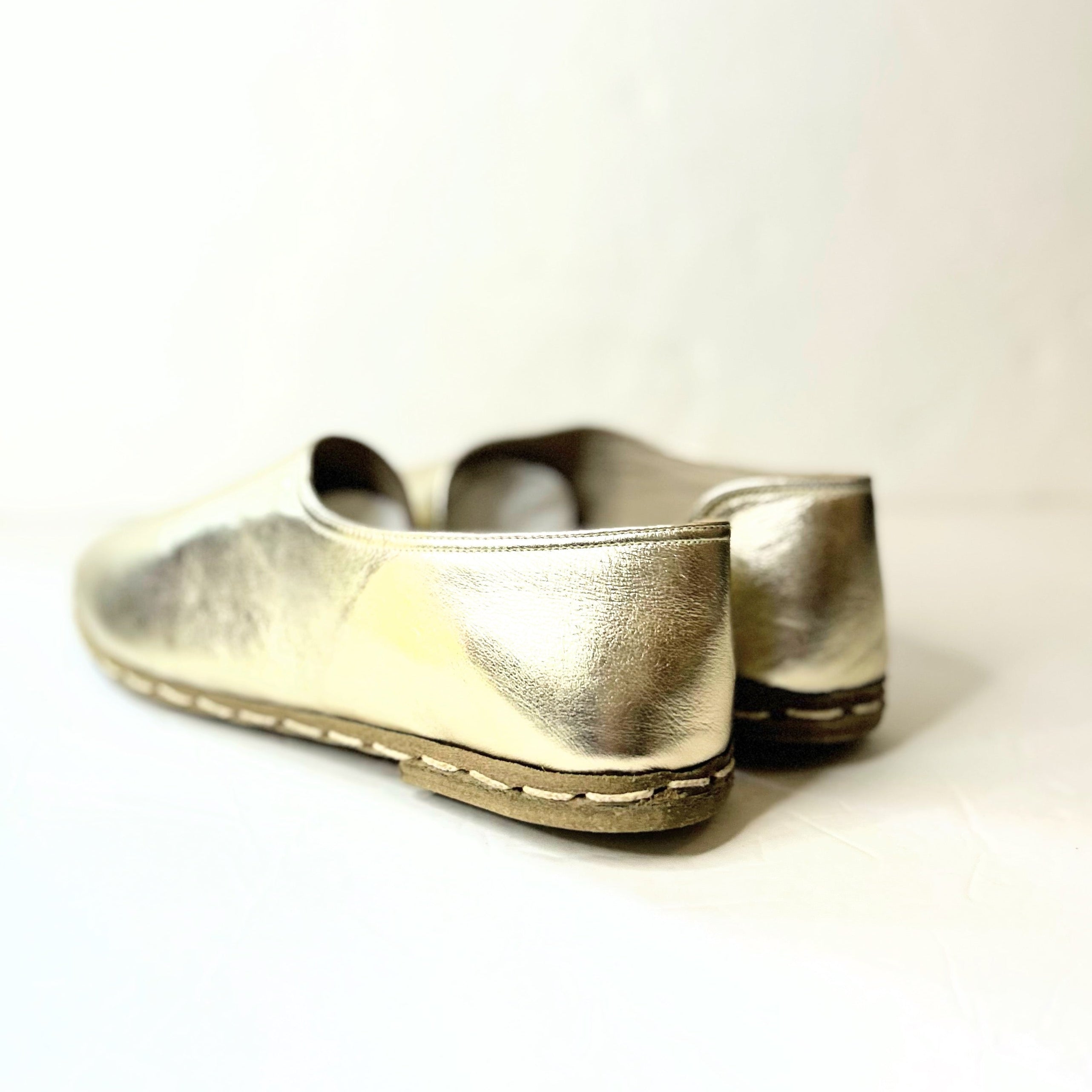 Antalya Loafers in Gold